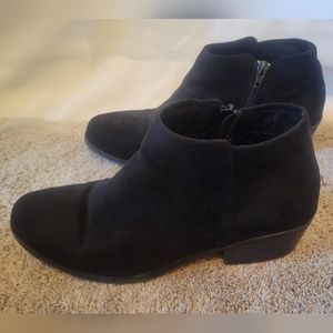 Shoe Land Suede Ankle Boot Black ~ Size 8